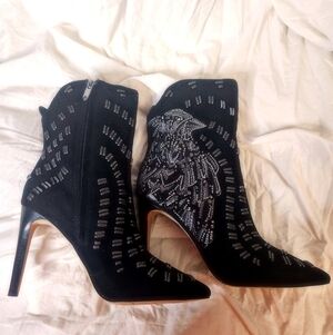 Sam Edelman Encrusted Raven Gun Metal Embroidered Suede Boots SIZE 8